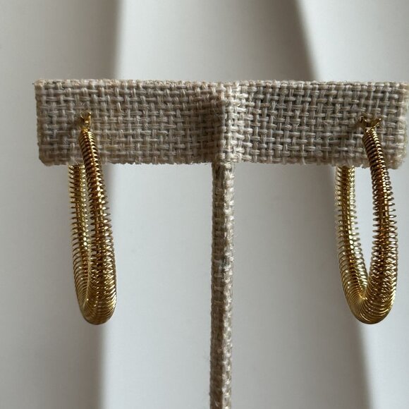 NEW Oceanus Gold Stainless Steel Hoop Earrings Coiled Wire Round Spiral Design - Picture 9 of 10
